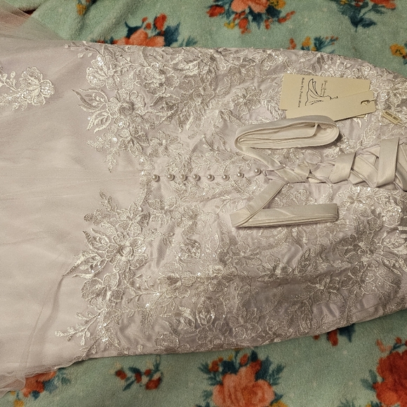 Nwt Beautiful Wedding Dress - Picture 8 of 16